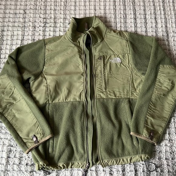 The North Face Jackets & Blazers - The North Face Green Jacket
